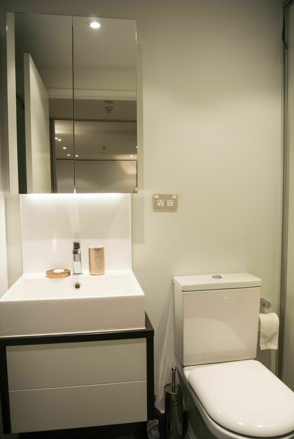 Brand New Apartment With Pool & Gym Auckland Exterior foto
